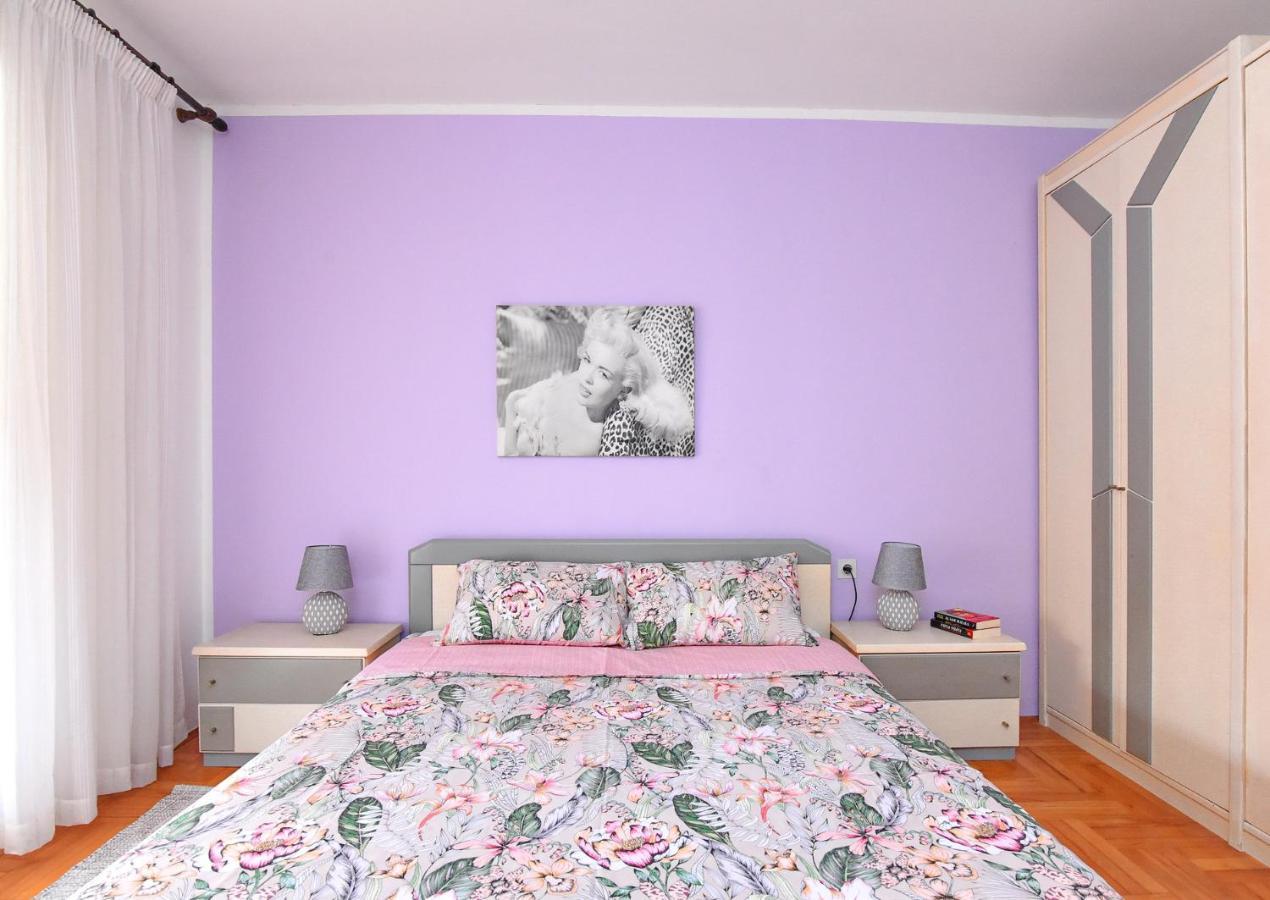 Home Away From Home 2 Poreč Exterior foto